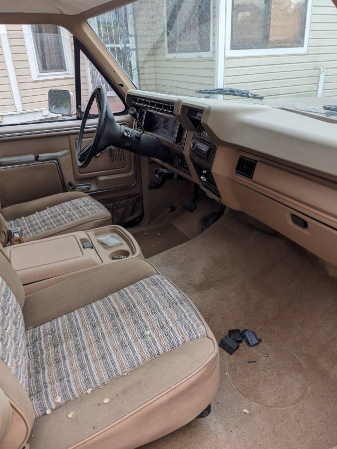 Ford-f-250-diesel-1984-brown-4