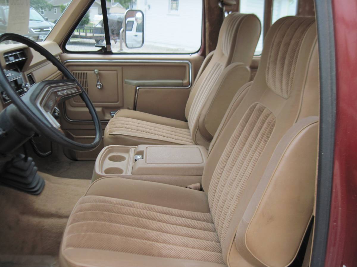 Ford-f-250-diesel-1984-brown-4