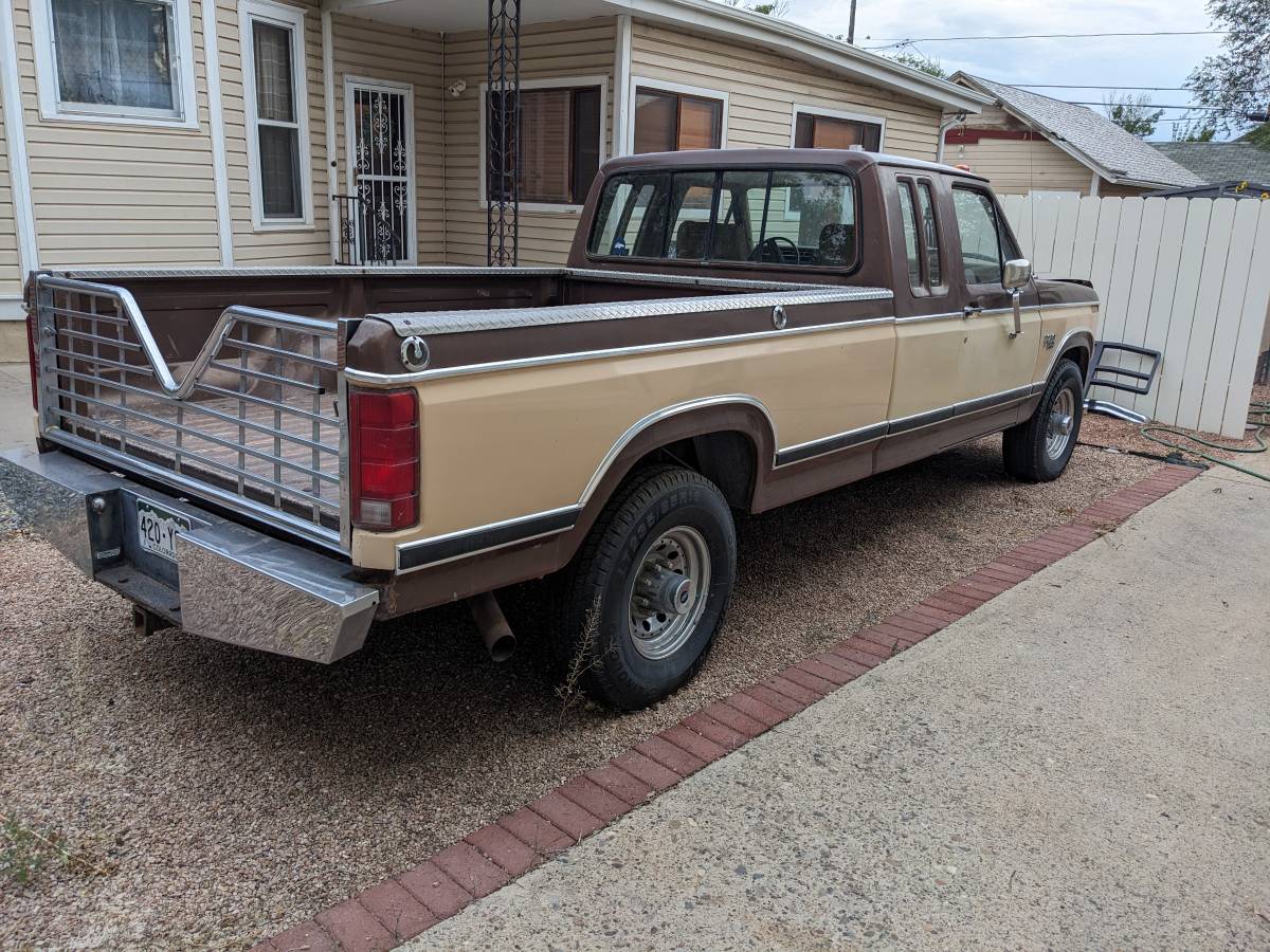 Ford-f-250-diesel-1984-brown-7
