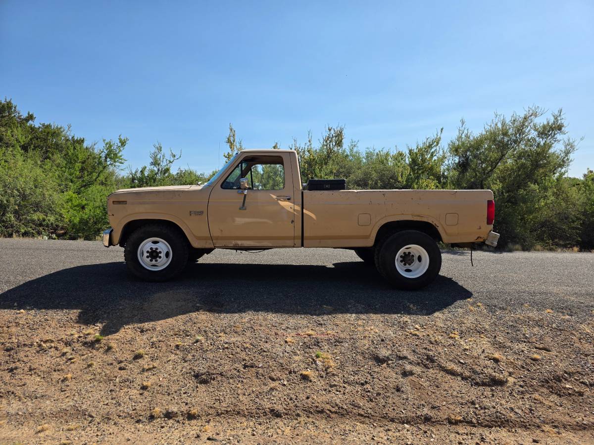 Ford-f-250-diesel-1985-1