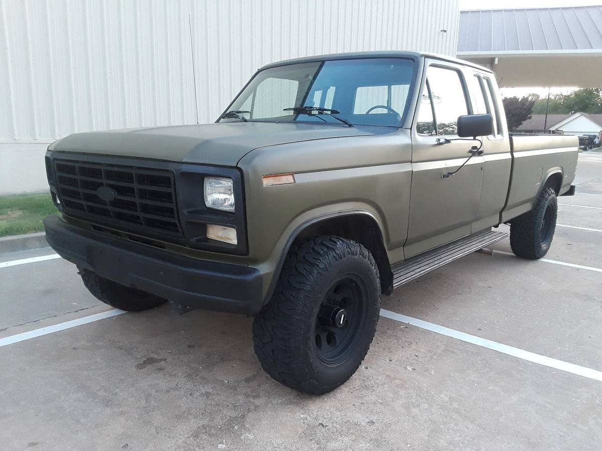 Ford-f-250-diesel-1985-green-15