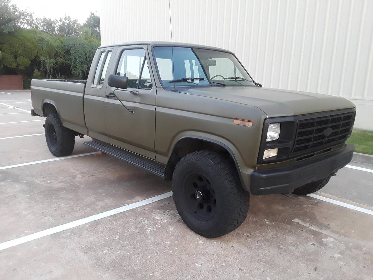 Ford-f-250-diesel-1985-green-16