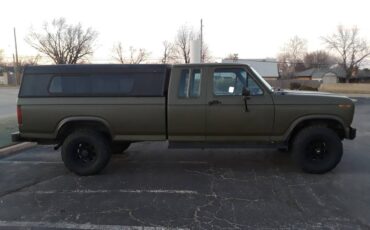 Ford-f-250-diesel-1985-green-18