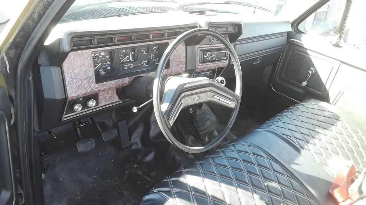 Ford-f-250-diesel-1985-green-19