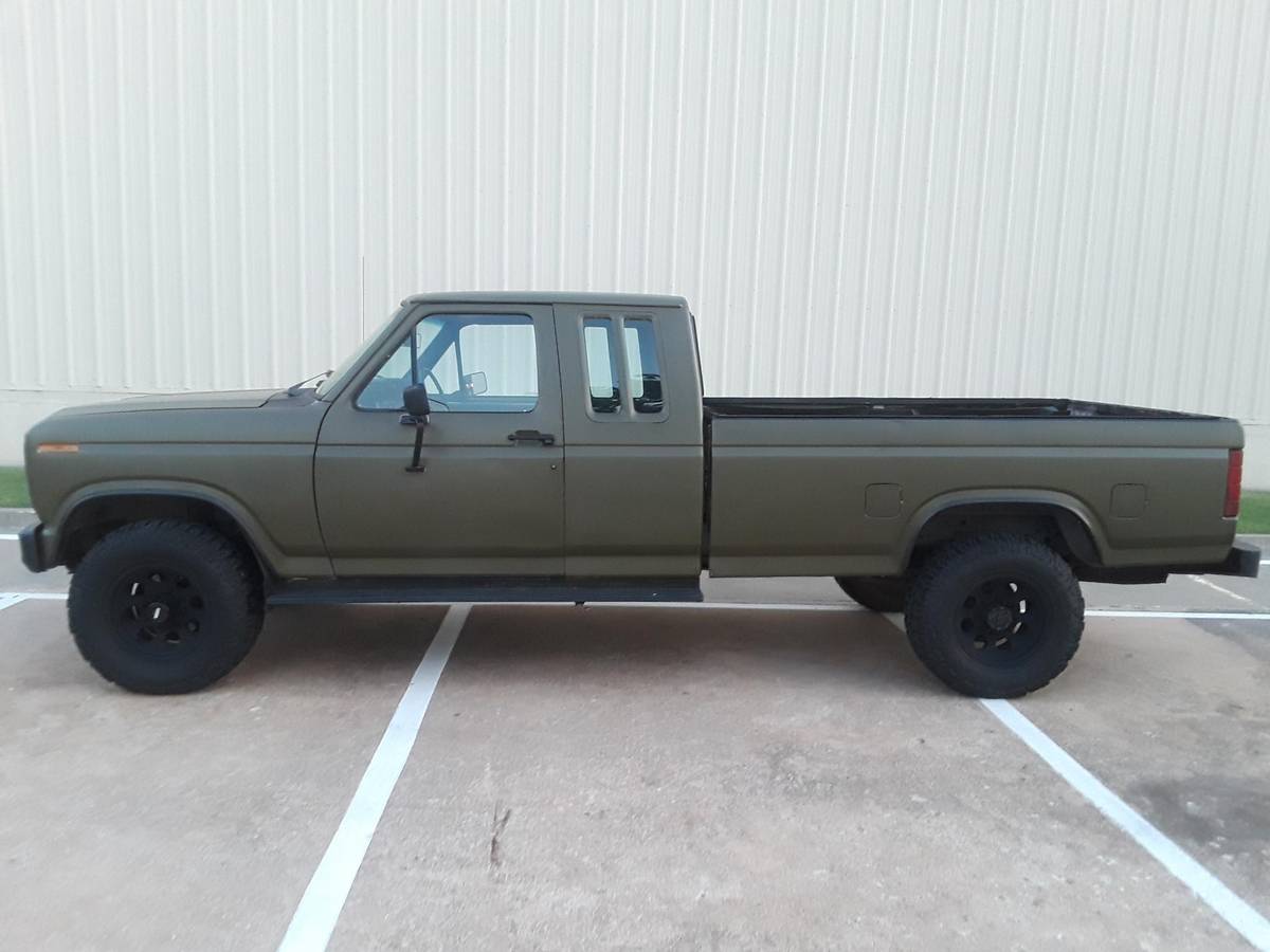 Ford-f-250-diesel-1985-green-22