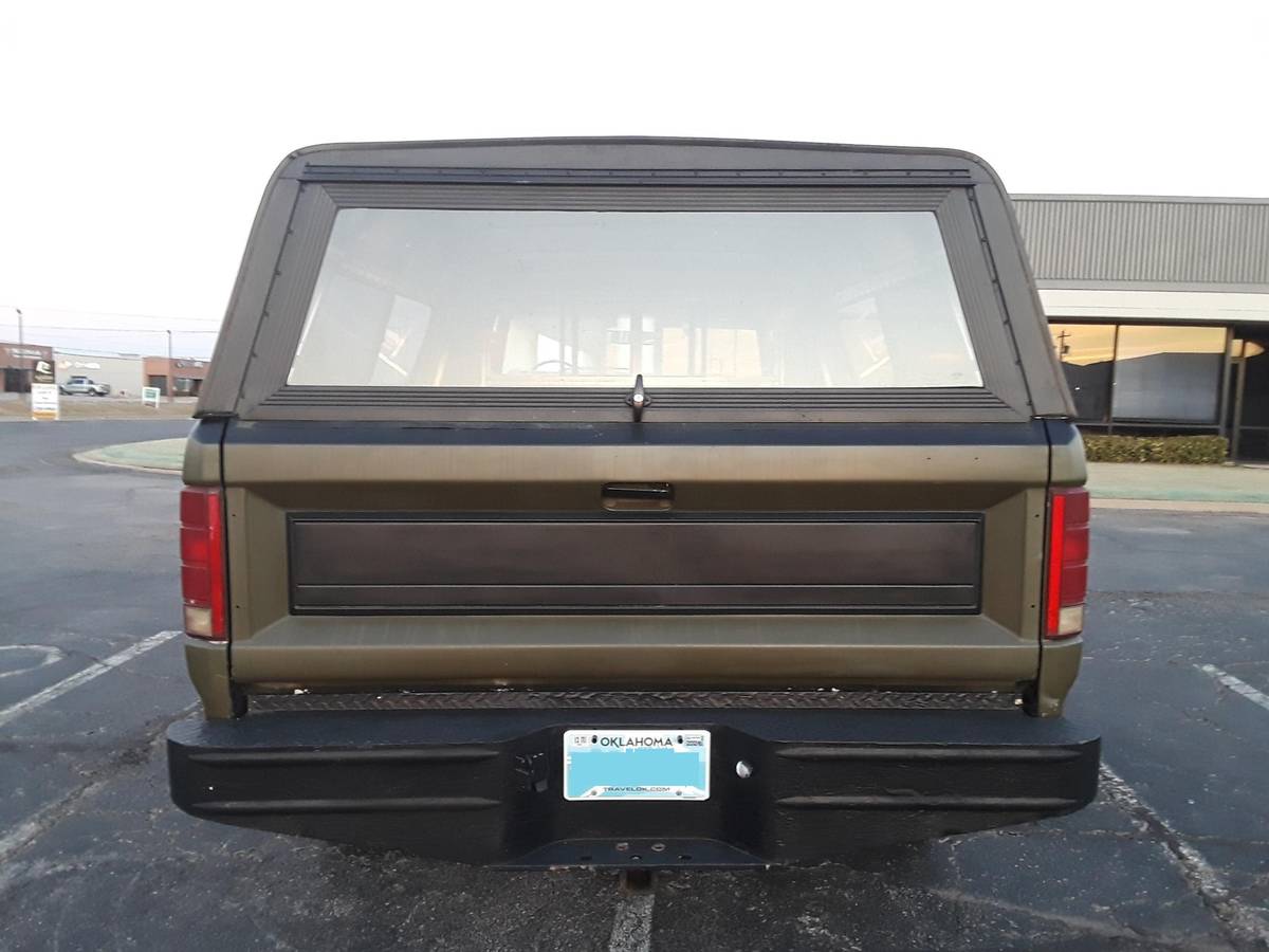 Ford-f-250-diesel-1985-green-7