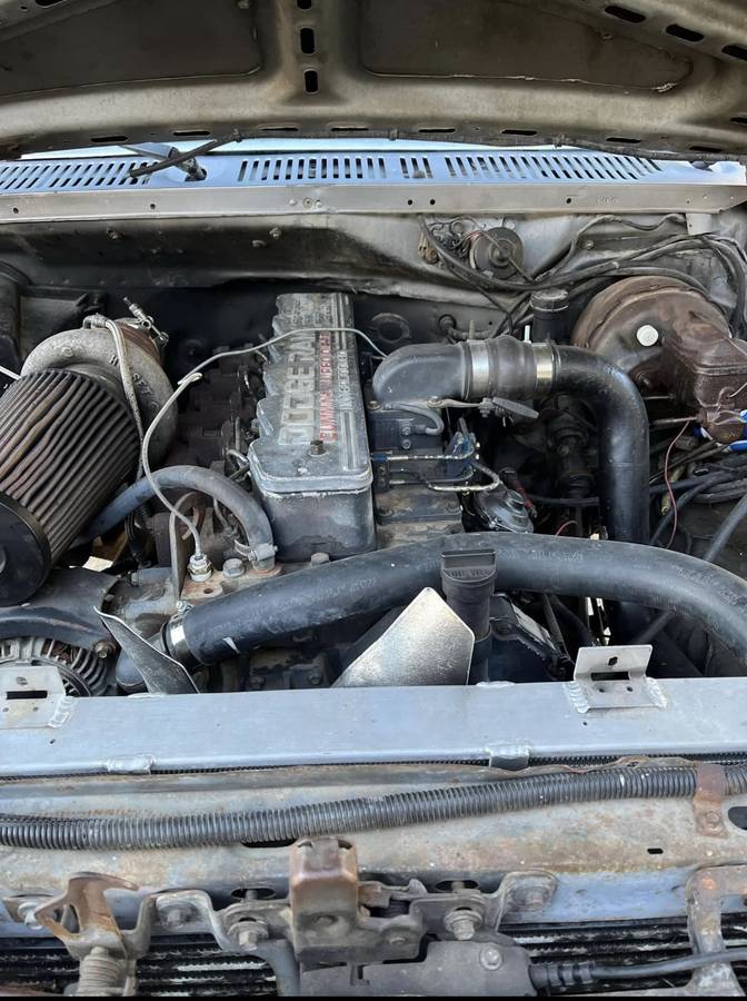Ford-f-250-diesel-1985-grey-1