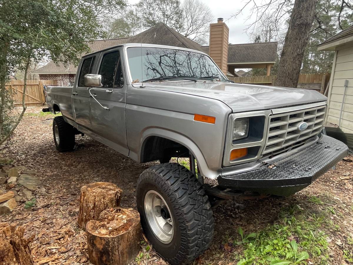 Ford-f-250-diesel-1985-grey-24