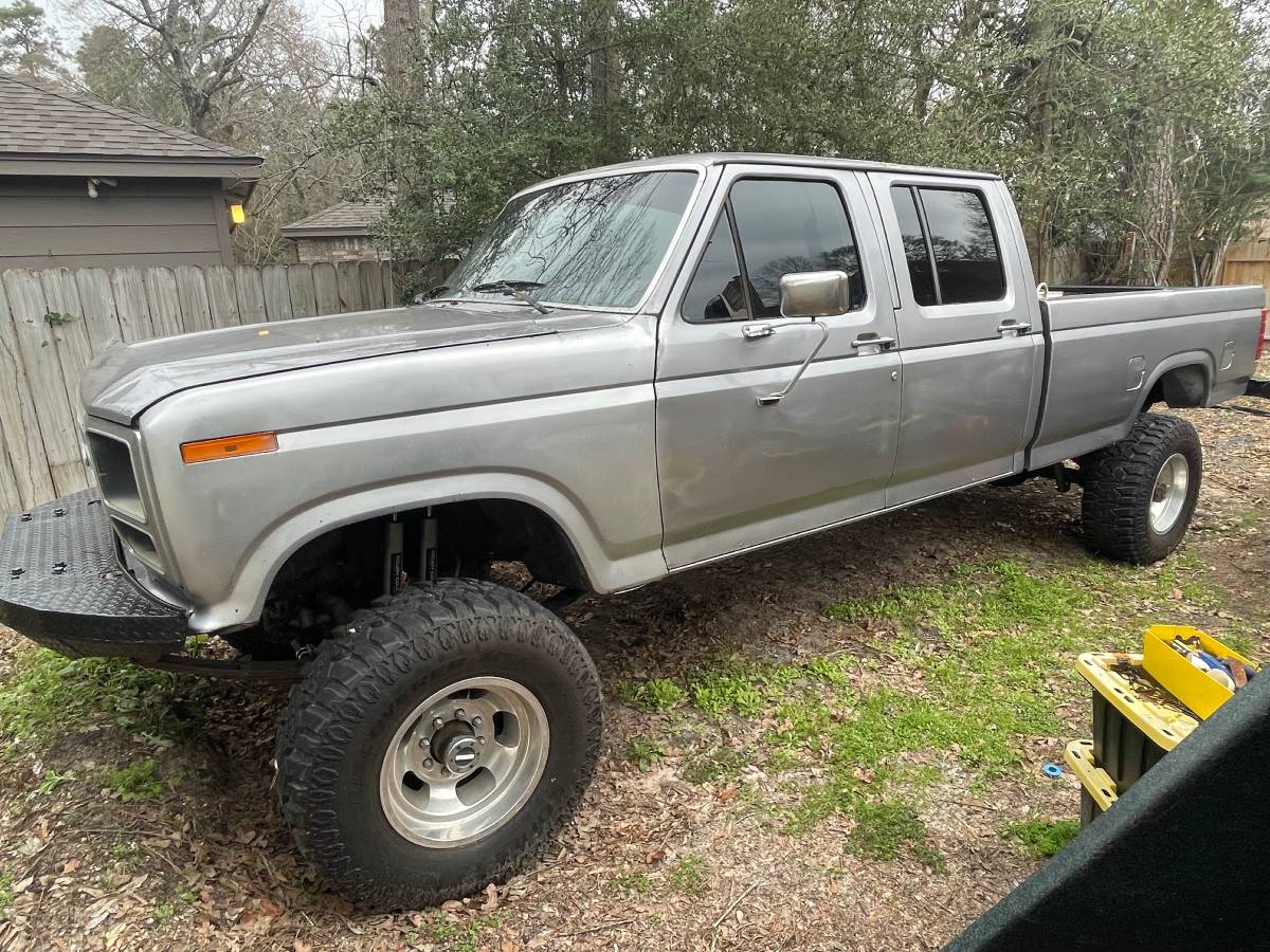 Ford-f-250-diesel-1985-grey-29