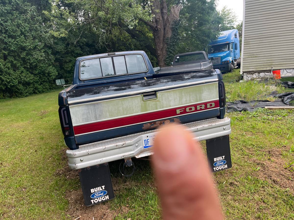 Ford-f-250-diesel-1986-blue-1