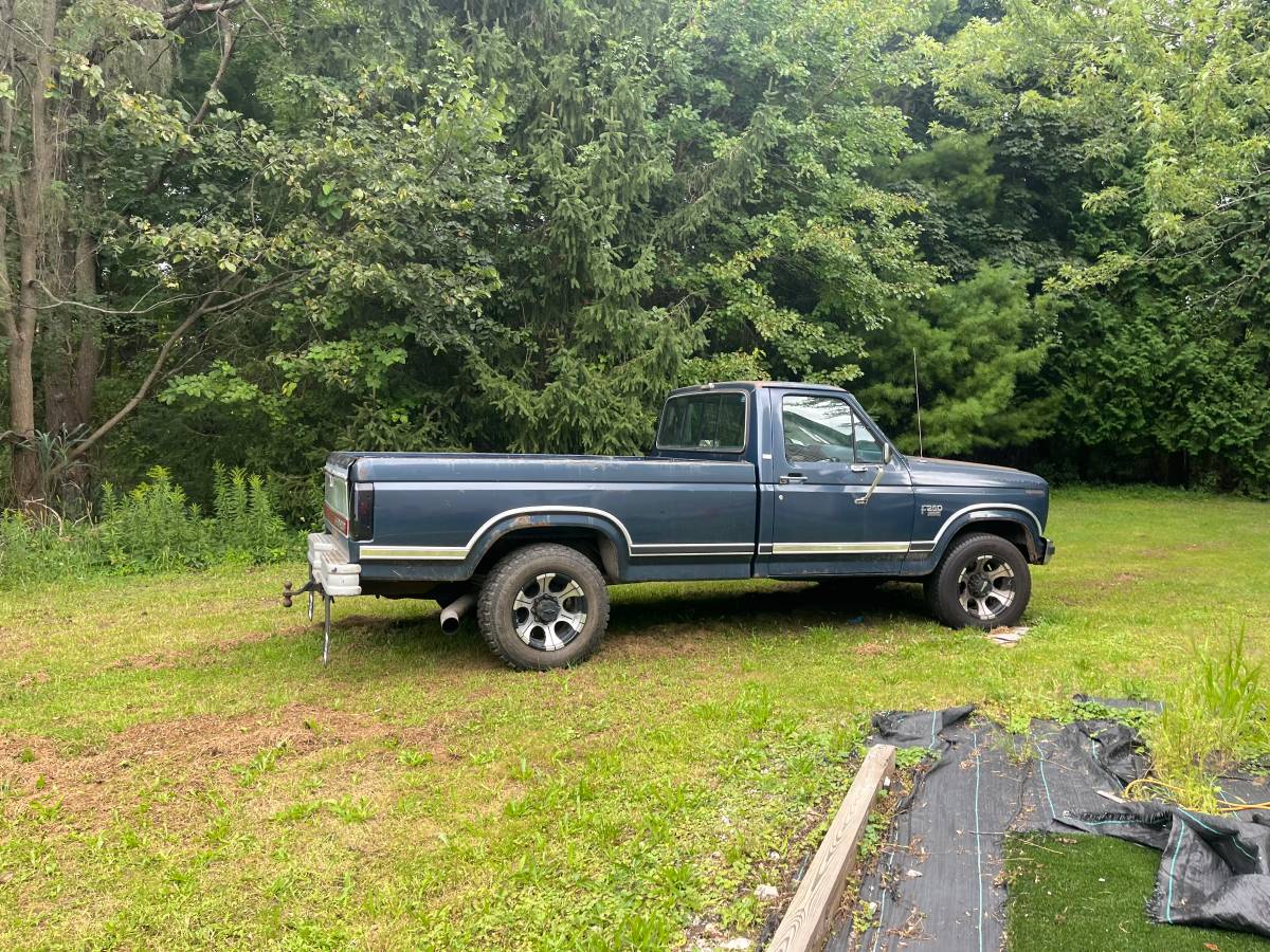 Ford-f-250-diesel-1986-blue-2