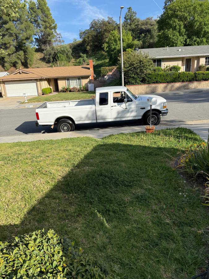 Ford-f-250-diesel-1992-white-2
