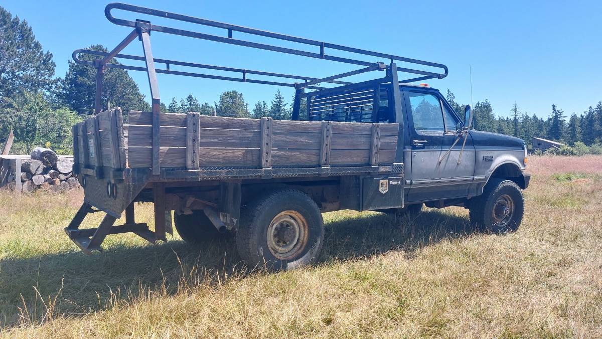 Ford-f-250-diesel-1993-black-1