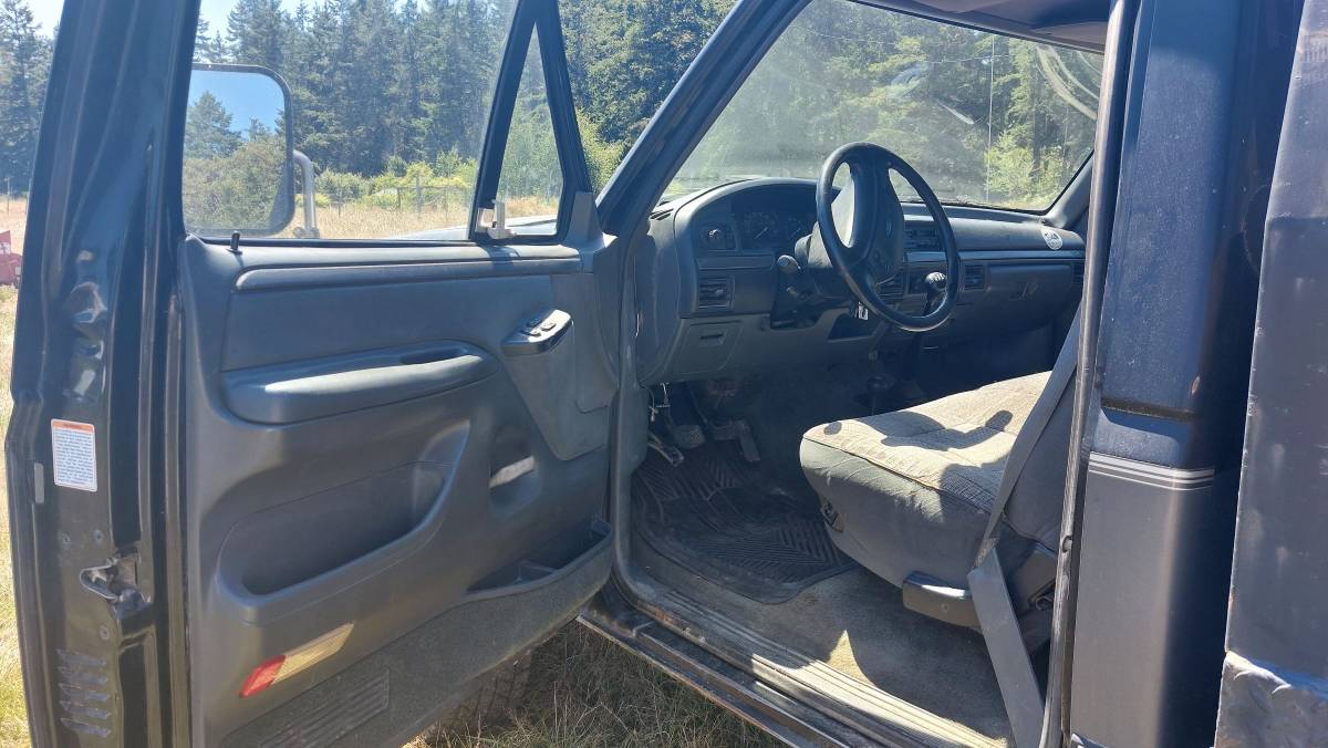 Ford-f-250-diesel-1993-black-4