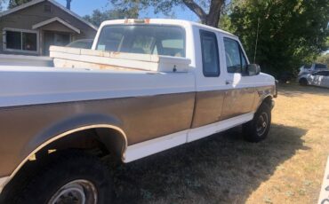 Ford-f-250-diesel-1993-white-10