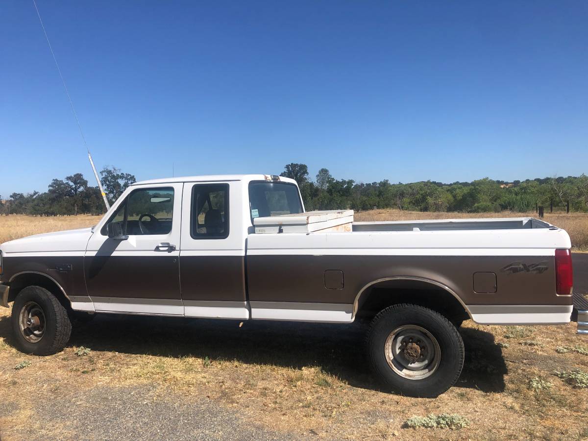 Ford-f-250-diesel-1993-white
