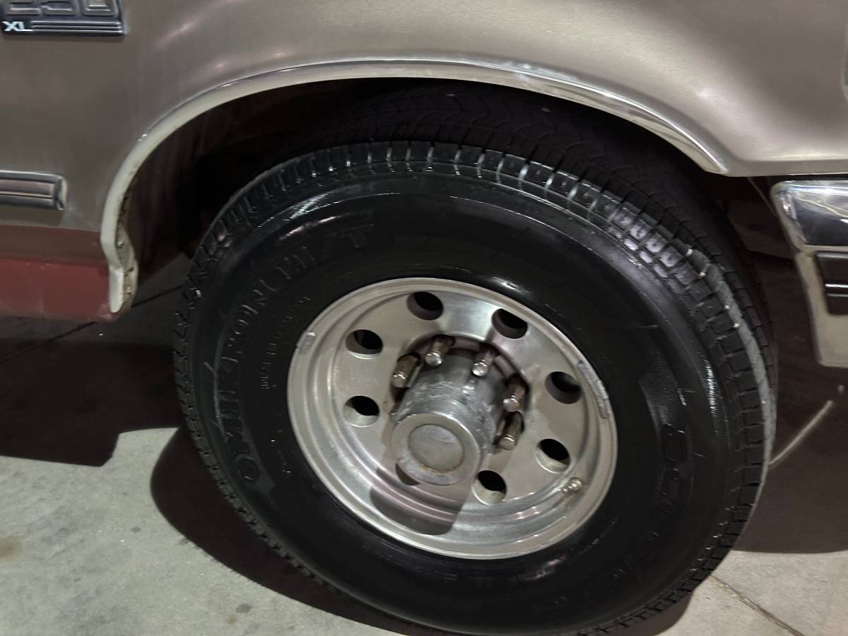Ford-f-250-diesel-1994-red-1