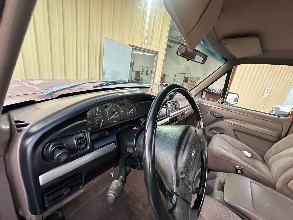 Ford-f-250-diesel-1994-red-11
