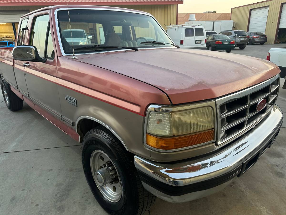 Ford-f-250-diesel-1994-red-23