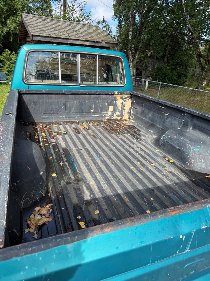 Ford-f-250-long-bed-1984-green-2