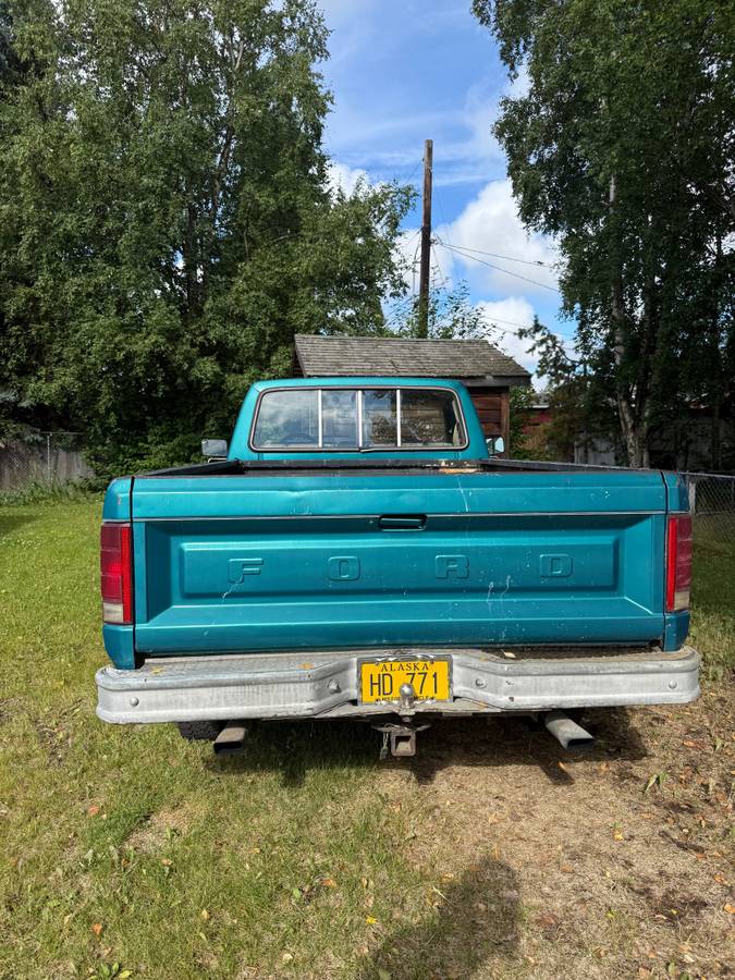 Ford-f-250-long-bed-1984-green-3