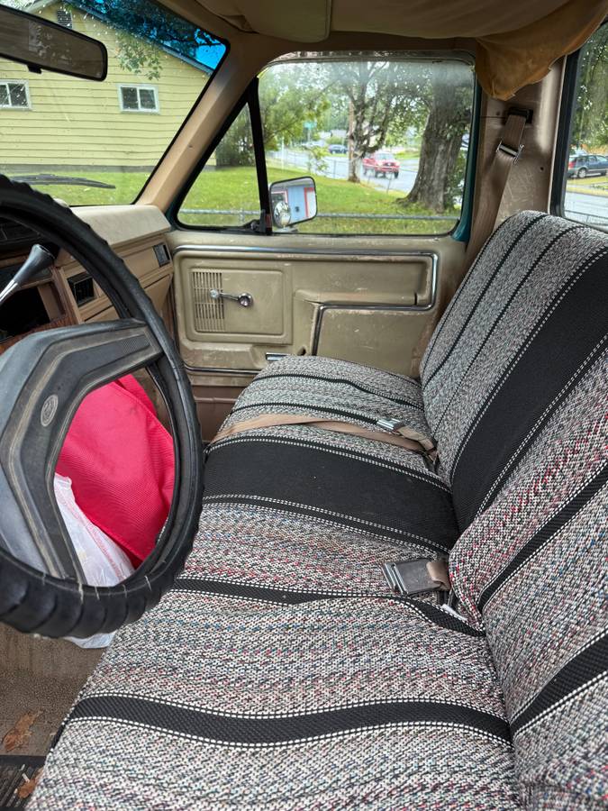 Ford-f-250-long-bed-1984-green-8