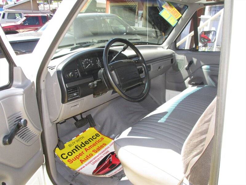 Ford-f-250-xl-long-bed-1995-white-10
