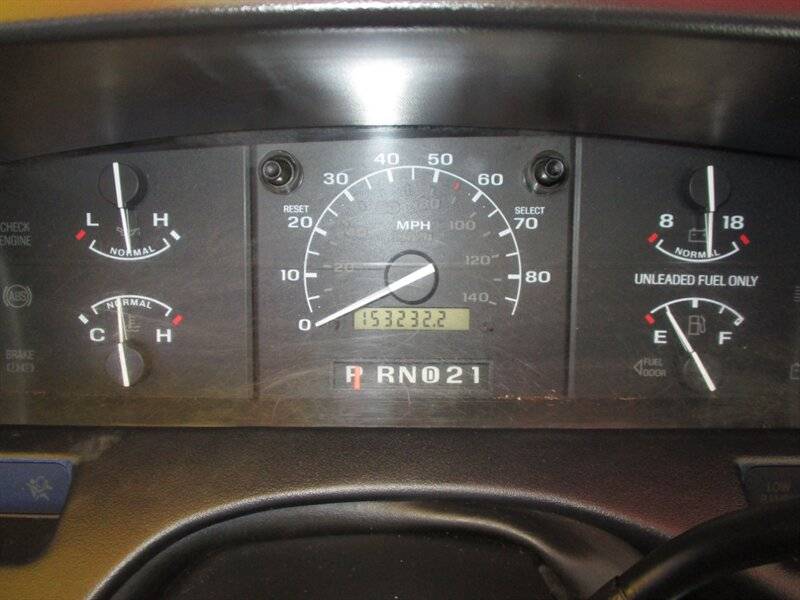 Ford-f-250-xl-long-bed-1995-white-11