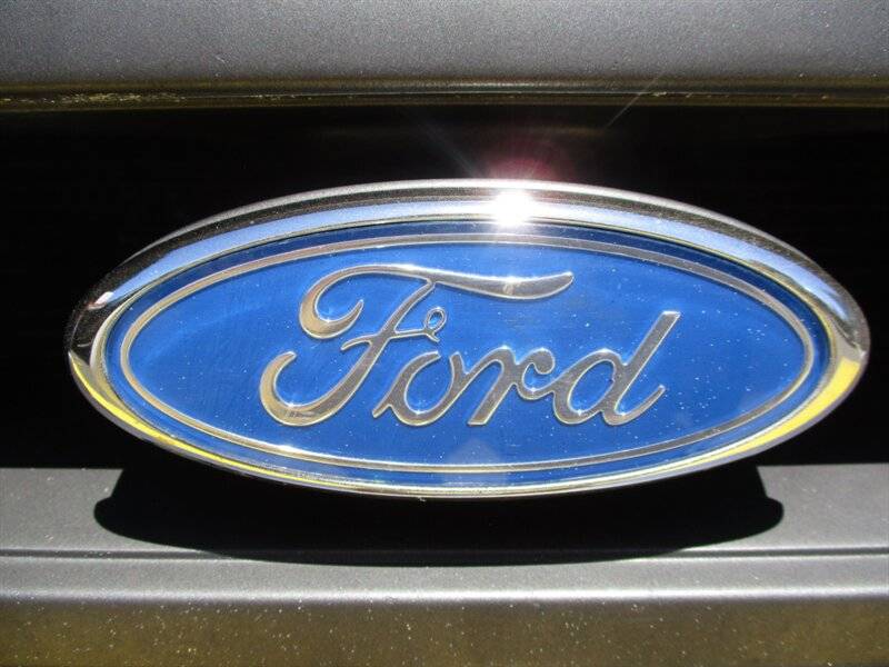 Ford-f-250-xl-long-bed-1995-white-19