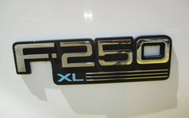 Ford-f-250-xl-long-bed-1995-white-20