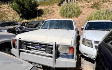 Ford-f-350-diesel-1987-white-2