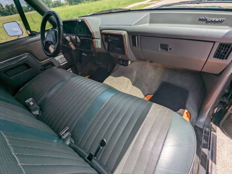 Ford-f-350-diesel-1990-black-7