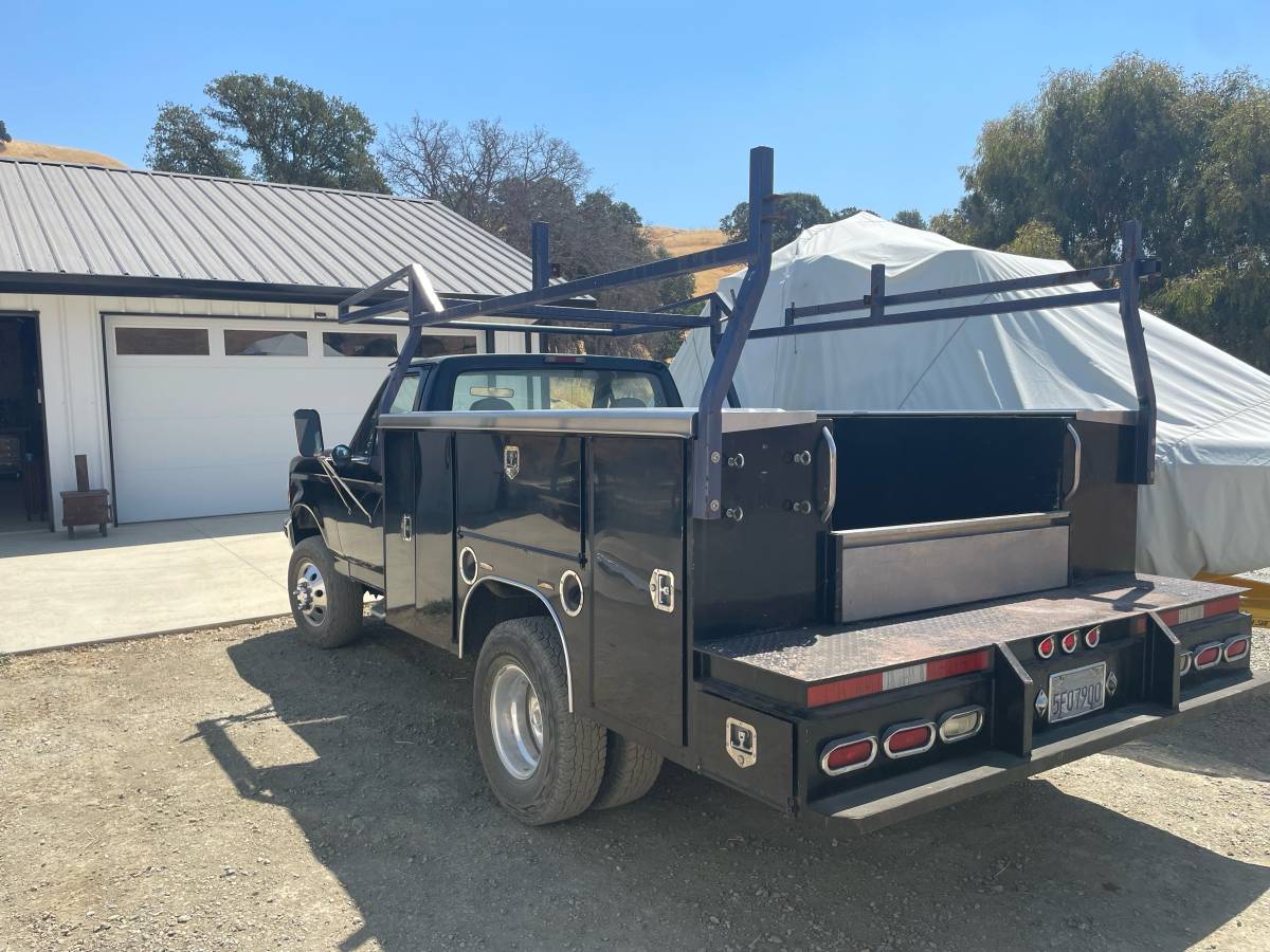 Ford-f-350-diesel-1995-black-4