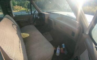 Ford-f-350-lariat-1985-white-2