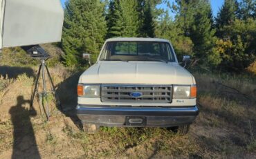 Ford-f-350-lariat-1985-white-4