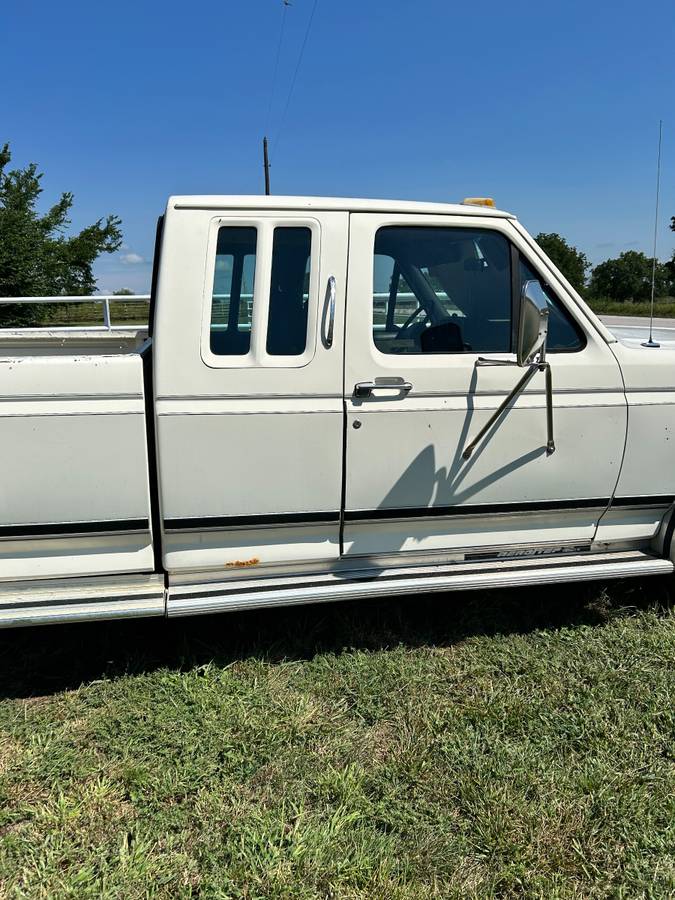 Ford-f-350-lariat-dually-1989-white-3