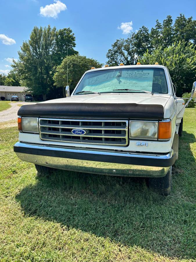 Ford-f-350-lariat-dually-1989-white