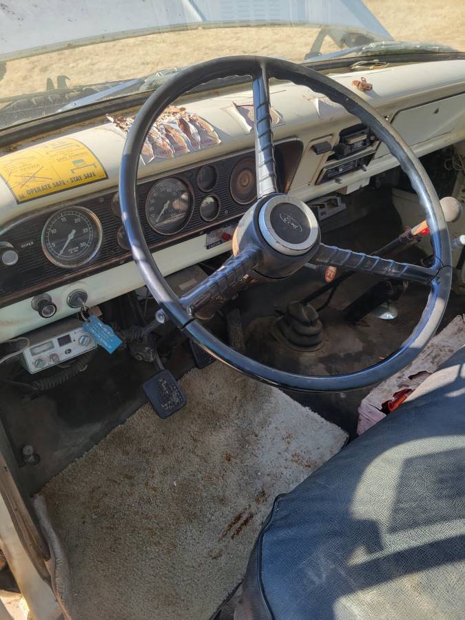 Ford-f-600-1979-5