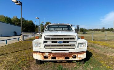 Ford-f-700-1990