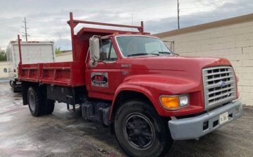 Ford-f-800-diesel-1995-red