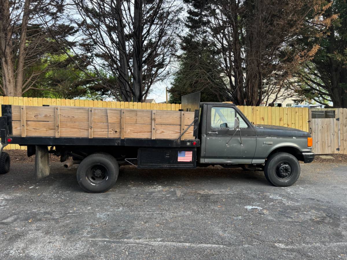 Ford-f-super-duty-1988-grey