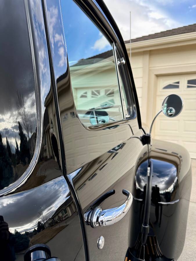Ford-f1-1948-black-11