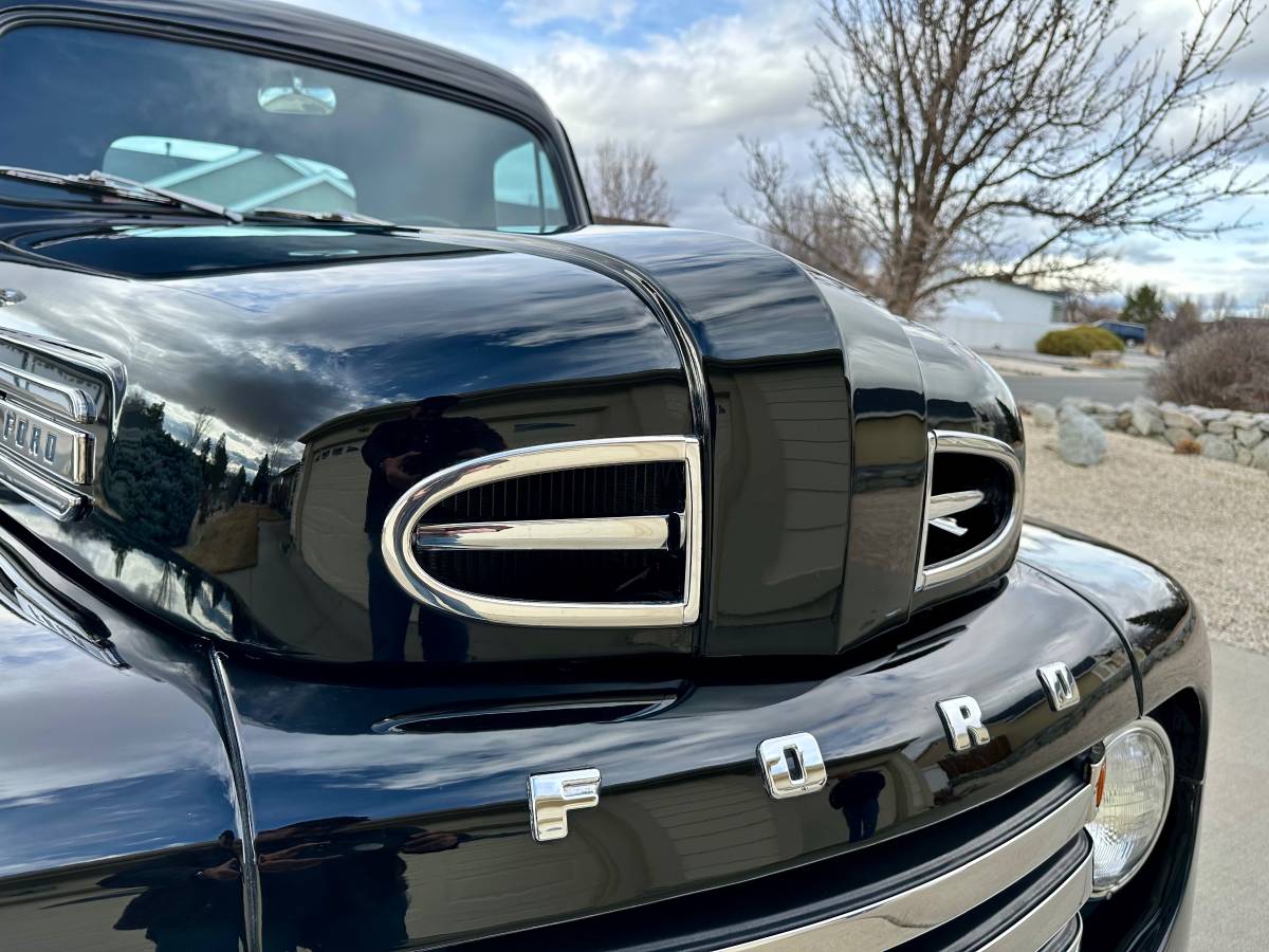 Ford-f1-1948-black-5