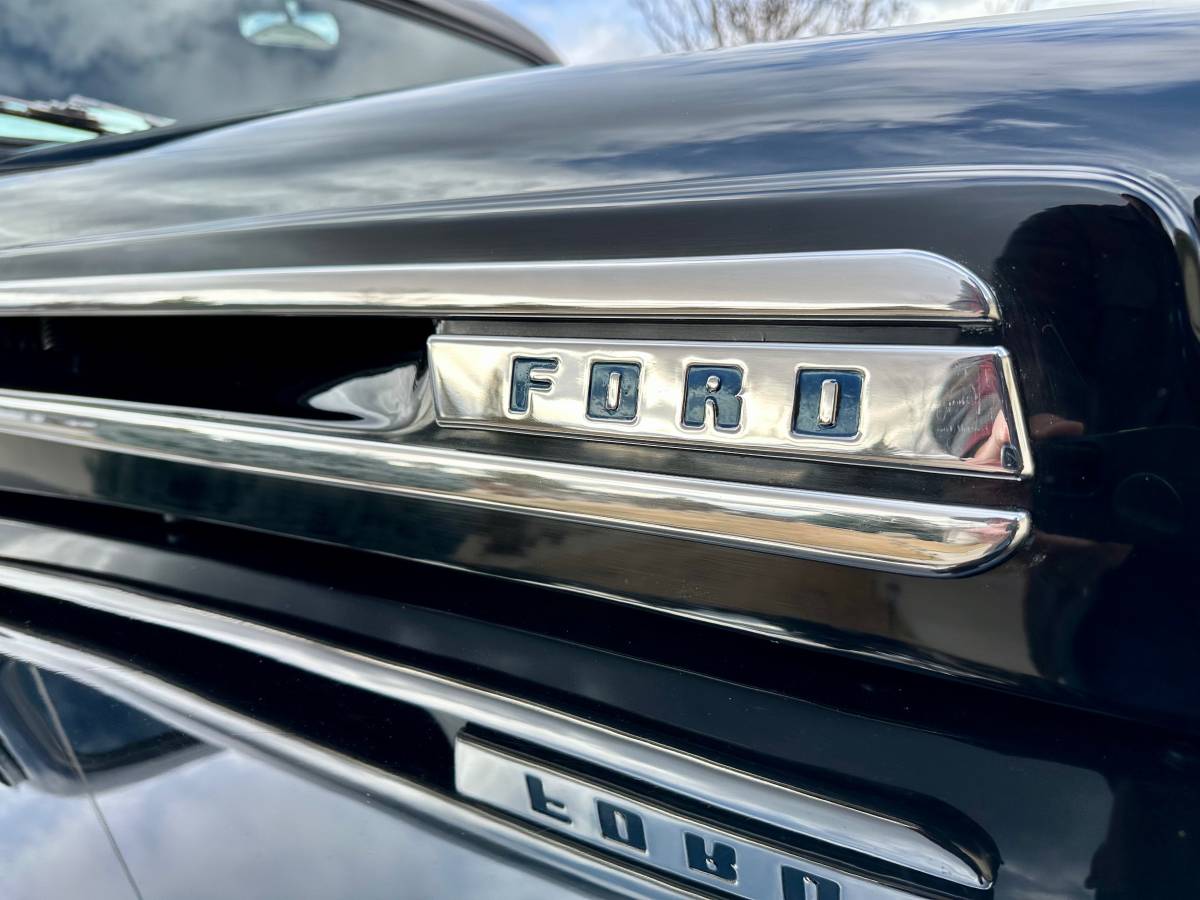 Ford-f1-1948-black-6