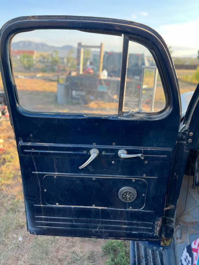 Ford-f1-1950-blue-9