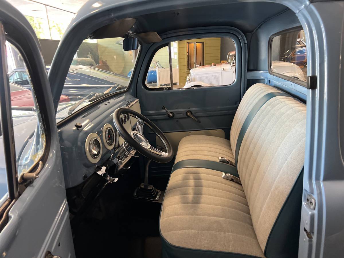 Ford-f1-1951-blue-2