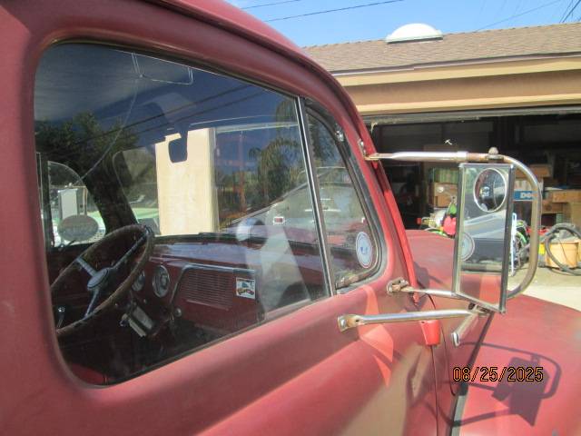 Ford-f1-1951-red-6