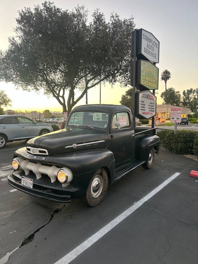 Ford-f1-1952-black-2