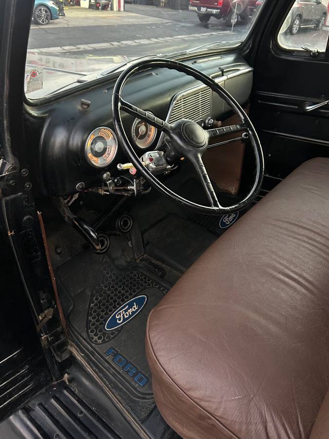 Ford-f1-1952-black-5