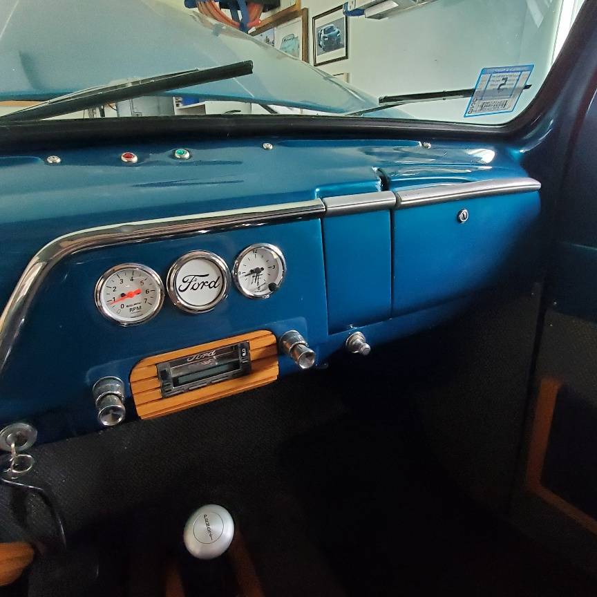 Ford-f1-1952-green-18